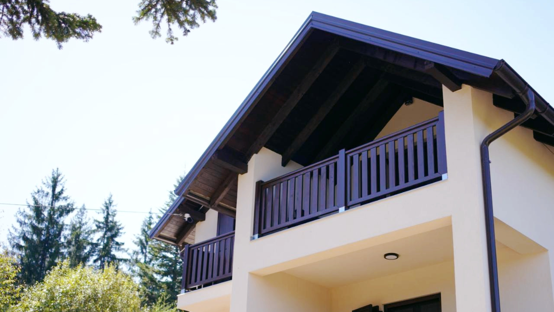 Elevating Living Experiences with DNAKE’s Smart Intercom Solutions at Star Hill Apartments